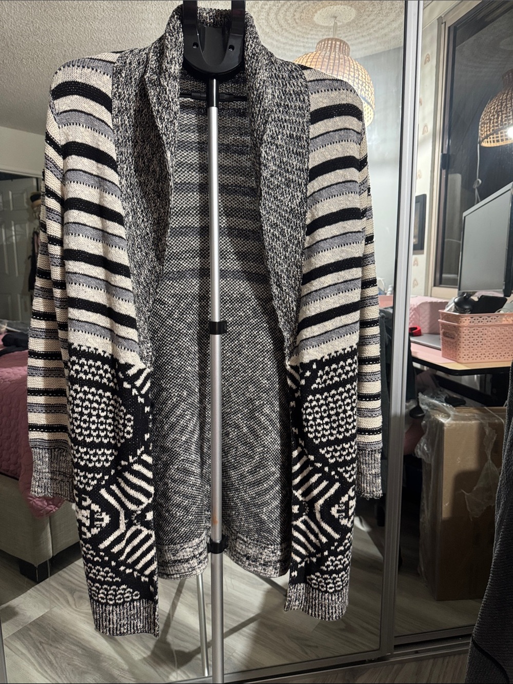 Ecote Black and White Open-Front Patterned Cardigan